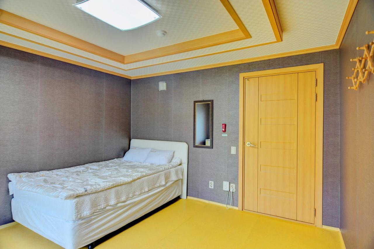 Sungbo Youth Hostel Mungyeong المظهر الخارجي الصورة