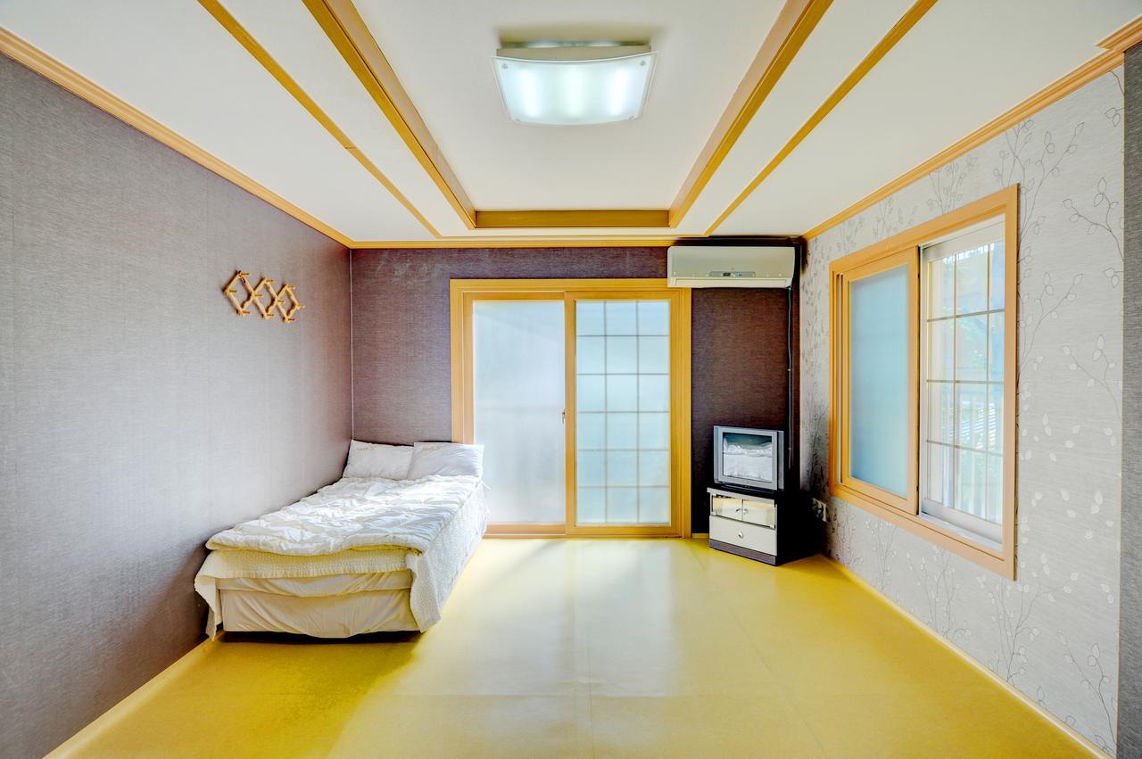 Sungbo Youth Hostel Mungyeong المظهر الخارجي الصورة