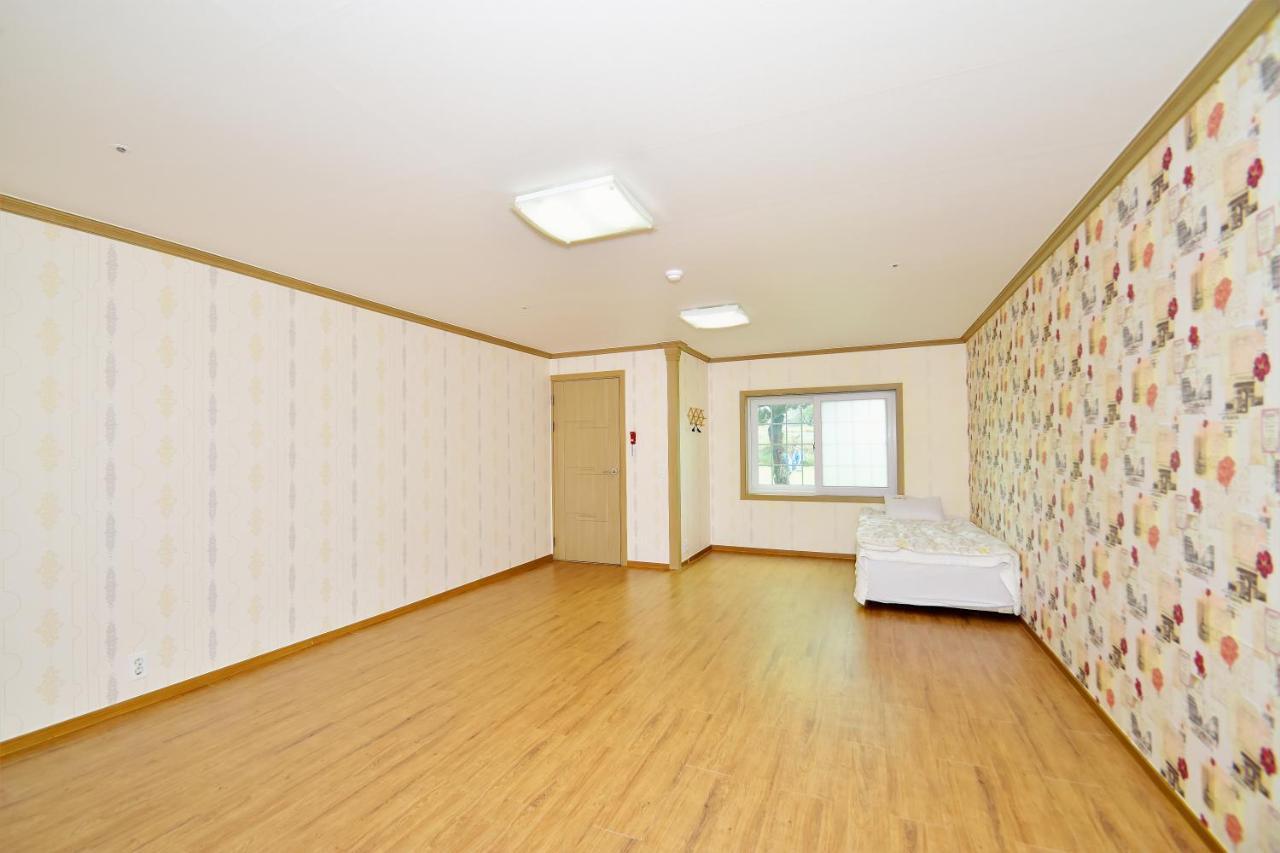 Sungbo Youth Hostel Mungyeong المظهر الخارجي الصورة